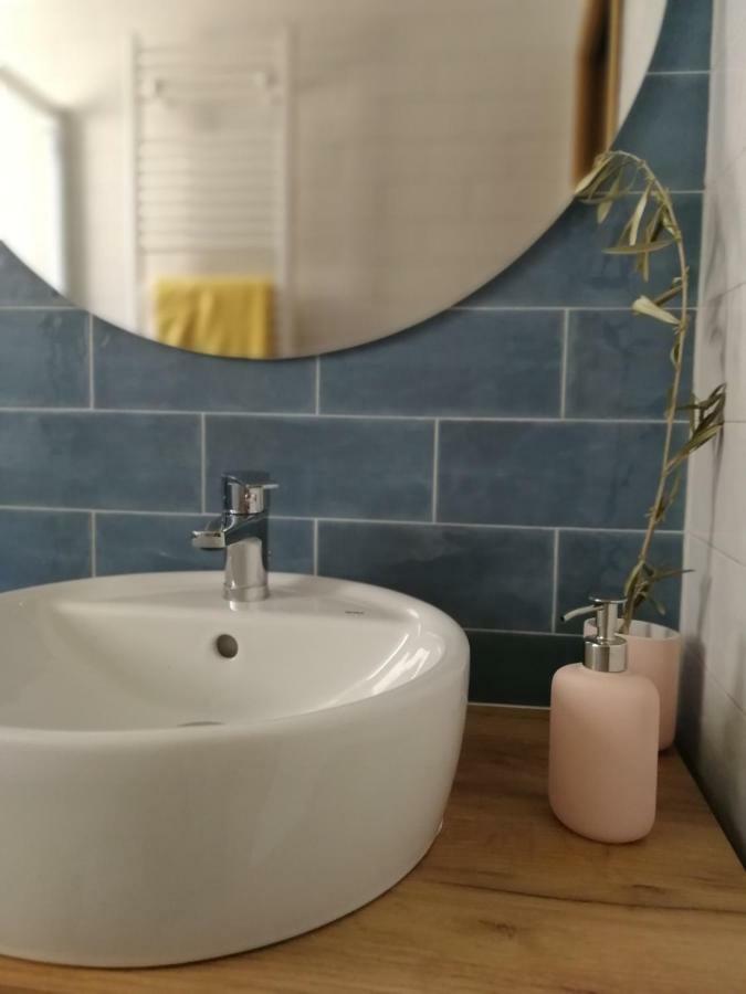 Apartamentos La Reunion Камарена де ла Сиера Екстериор снимка