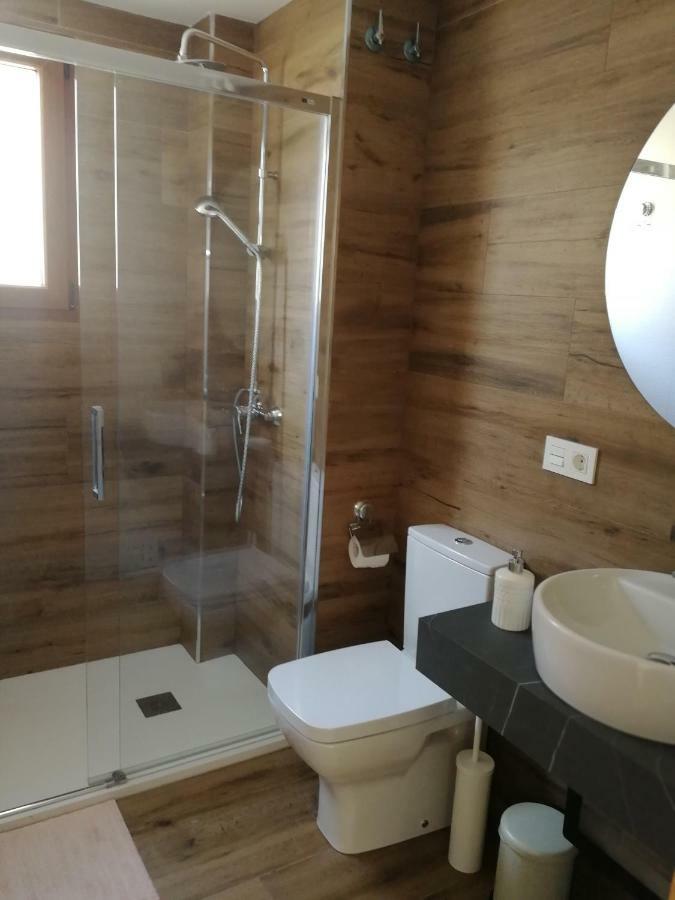 Apartamentos La Reunion Камарена де ла Сиера Екстериор снимка