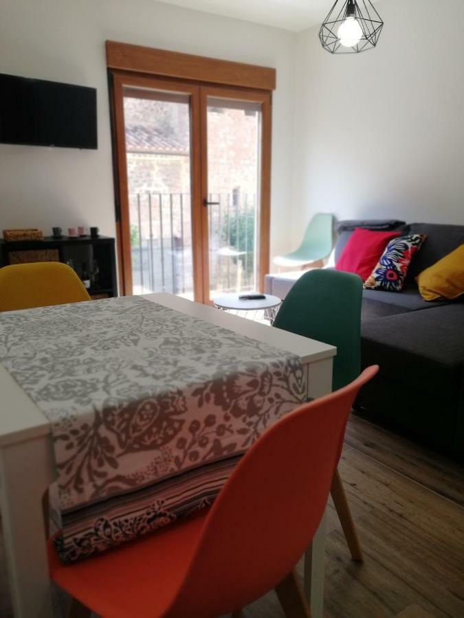 Apartamentos La Reunion Камарена де ла Сиера Екстериор снимка